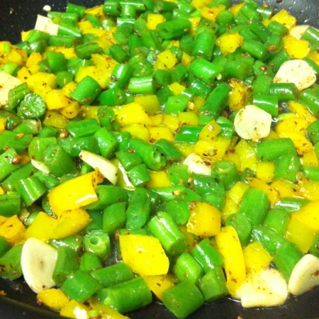 green beens and yellow pepper